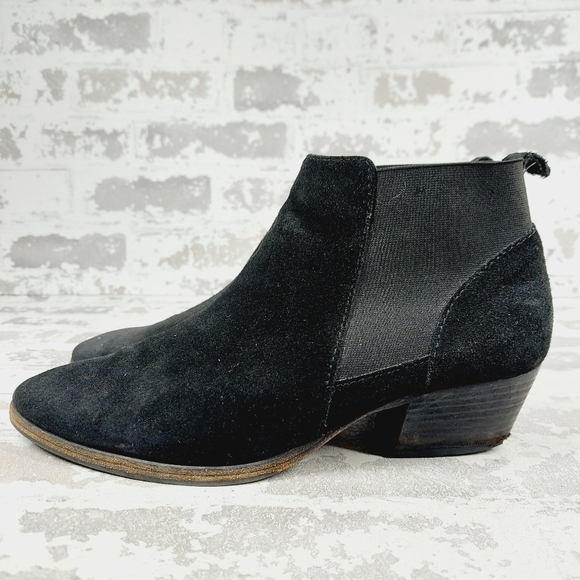 Aquatalia Black Suede Leather Elastic Gore Block Heel Ankle Boots V377 - Picture 1 of 14